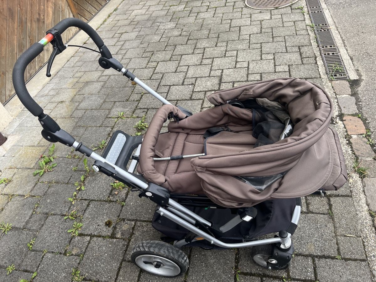 Teutonia Carrozzine: Gebrauchter Kinderwagen zu verkaufen  – Usato da Buhwil venduto da doha79 2