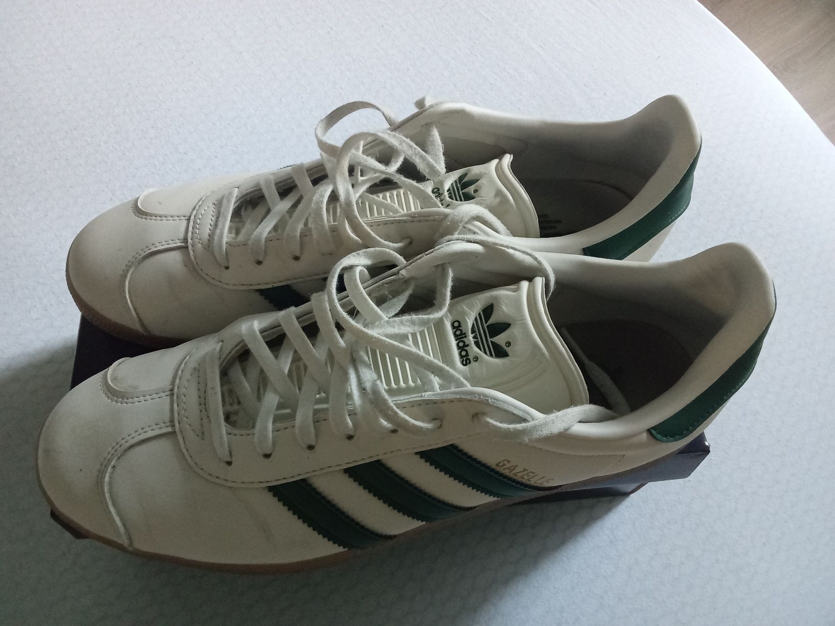 Adidas Herrenschuhe: Adidas Gazelle Grösse 44 – Gebraucht aus Liebefeld von CD-Urs 2