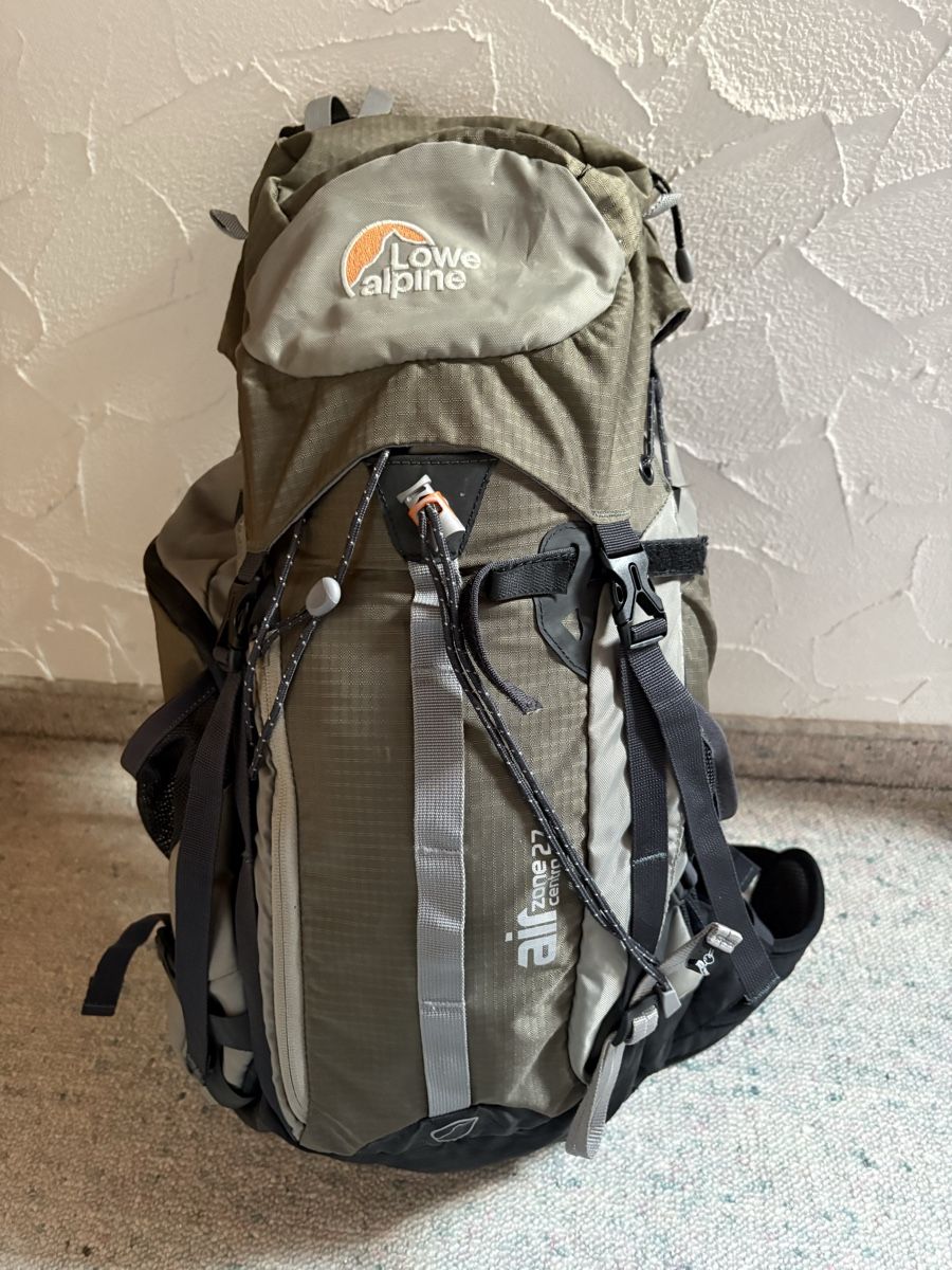 Lowe Alpine Zaini: Rucksack Lowe alpine air zone centro 27 – Usato da Tagelswangen venduto da lykainion