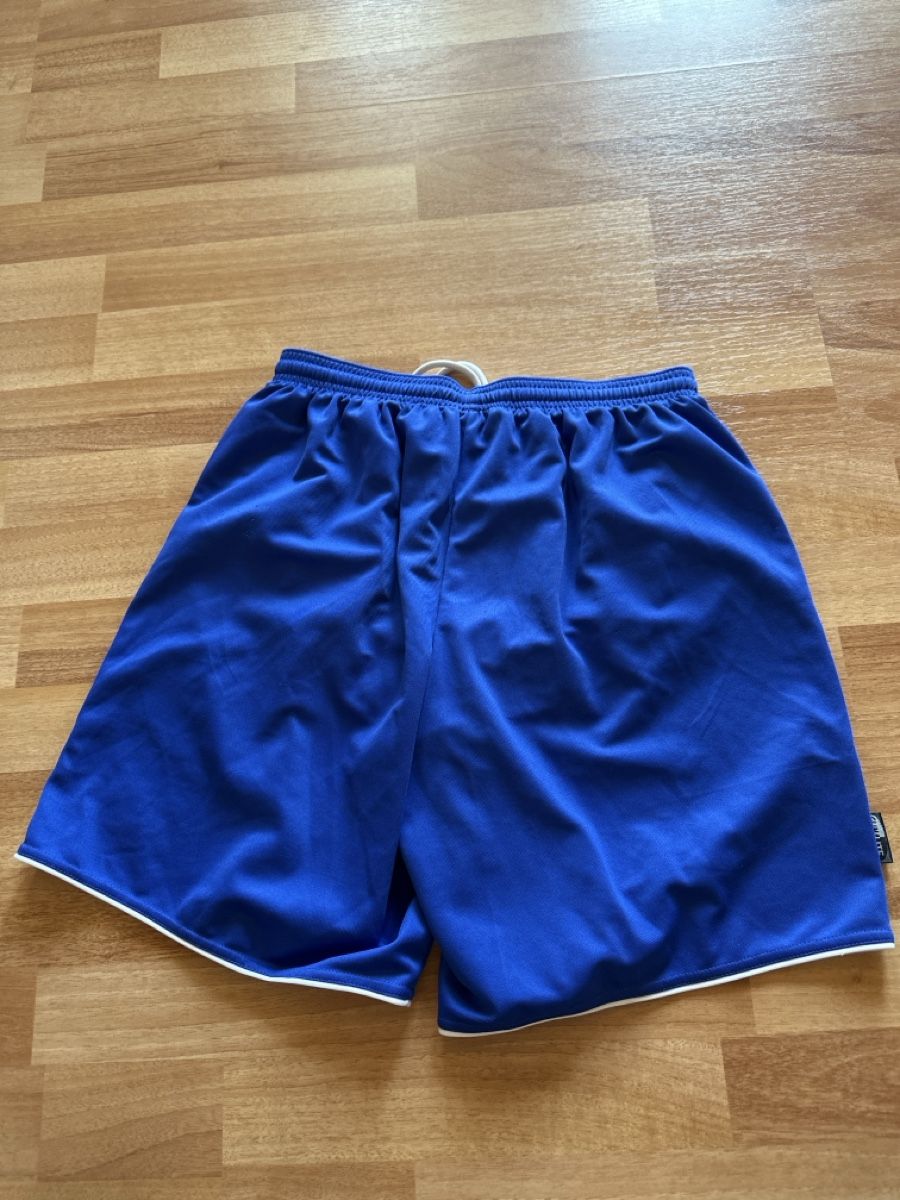 Adidas Pantaloni: Adidas Shorts, blau, einf. Bundweite ca. 34 cm – Usato da St. Gallen venduto da mai_gd7k 1