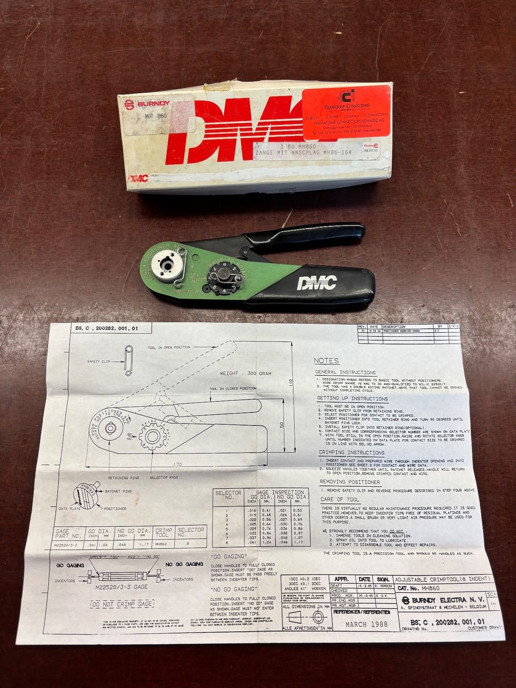 DMC Tutti gli attrezzi: DMC MH860 Crimpzange mit Anleitung – Usato da Winterthur venduto da ReUse_Baumarkt
