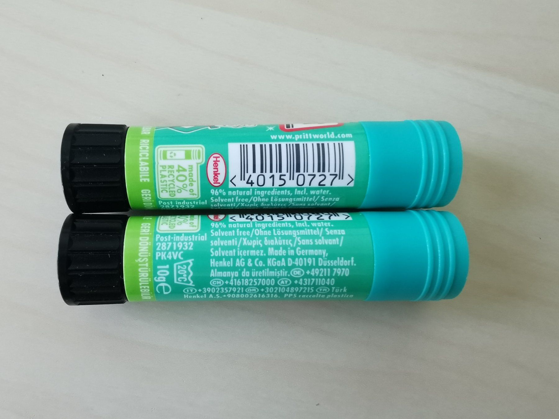 Kit bricolage: 2x Pritt Klebestift Glitter Grün – Nuovo e nell'imballaggio originale da Zürich venduto da ms993 1