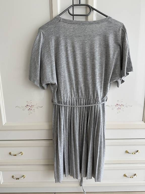 Asos Vestiti: Asos Sommerkleid Grau – Usato da Altendorf venduto da Anjapple 4