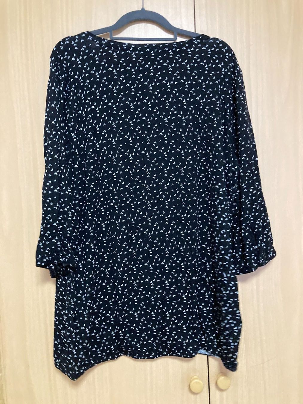 T-shirt: 4x buntes Shirt Gr. 46 – Usato da Thun venduto da Vans_98 1