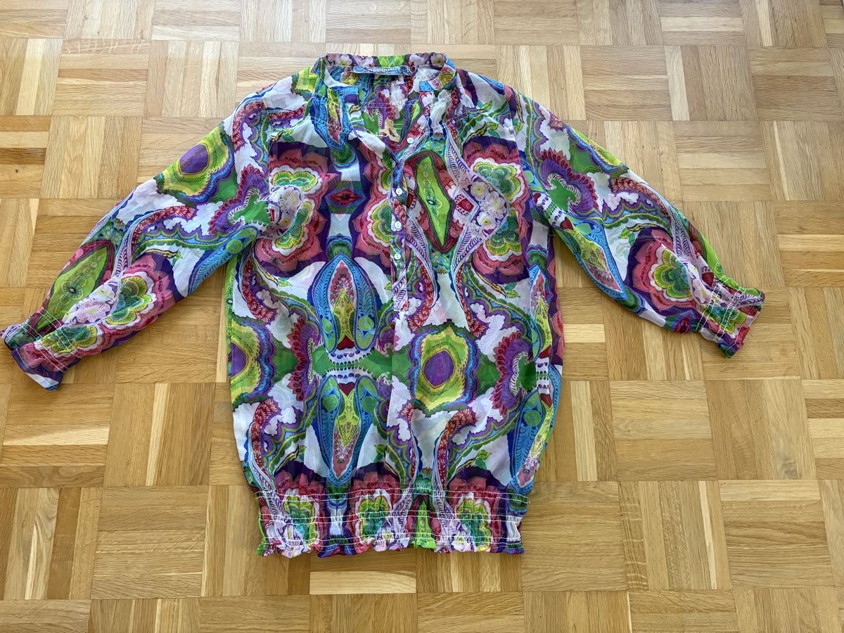 Desigual Camicette: Joli chemisier transparent Desigual multicolore – Usato da Biel/Bienne venduto da tatilene