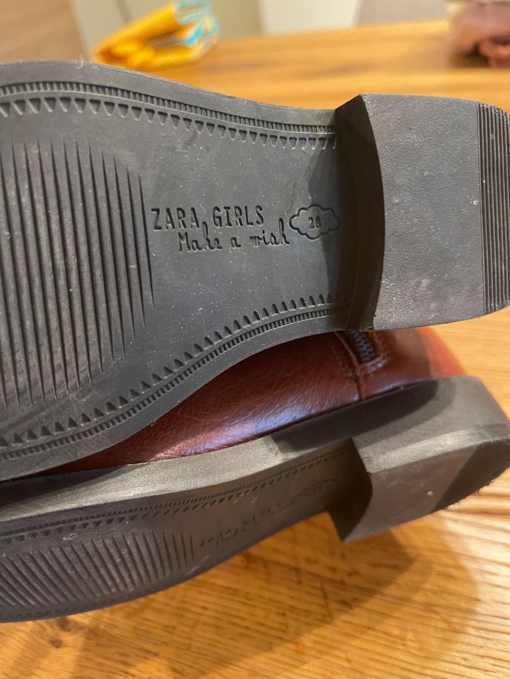 Zara Scarpe per ragazze: Zara Stiefel Mädchen 28 braun – Usato da Binz venduto da mir_2zmj 1