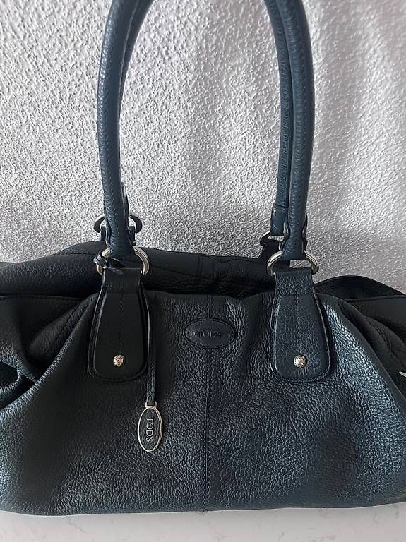 Sacs femmes: Tods Ledertasche – D'occasion à Kloten par naz_2c9c