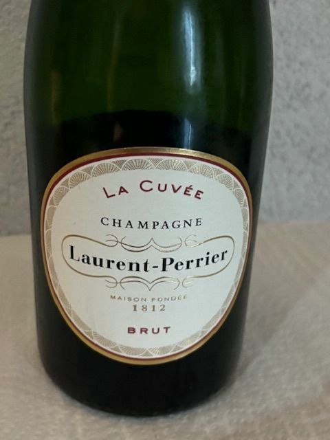 Laurent Perrier Bevande alcoliche: Champagne Laurent-Perrier "La Cuvée" Brut – Nuovo (secondo la descrizione) da Corcelles-Payerne venduto da coach