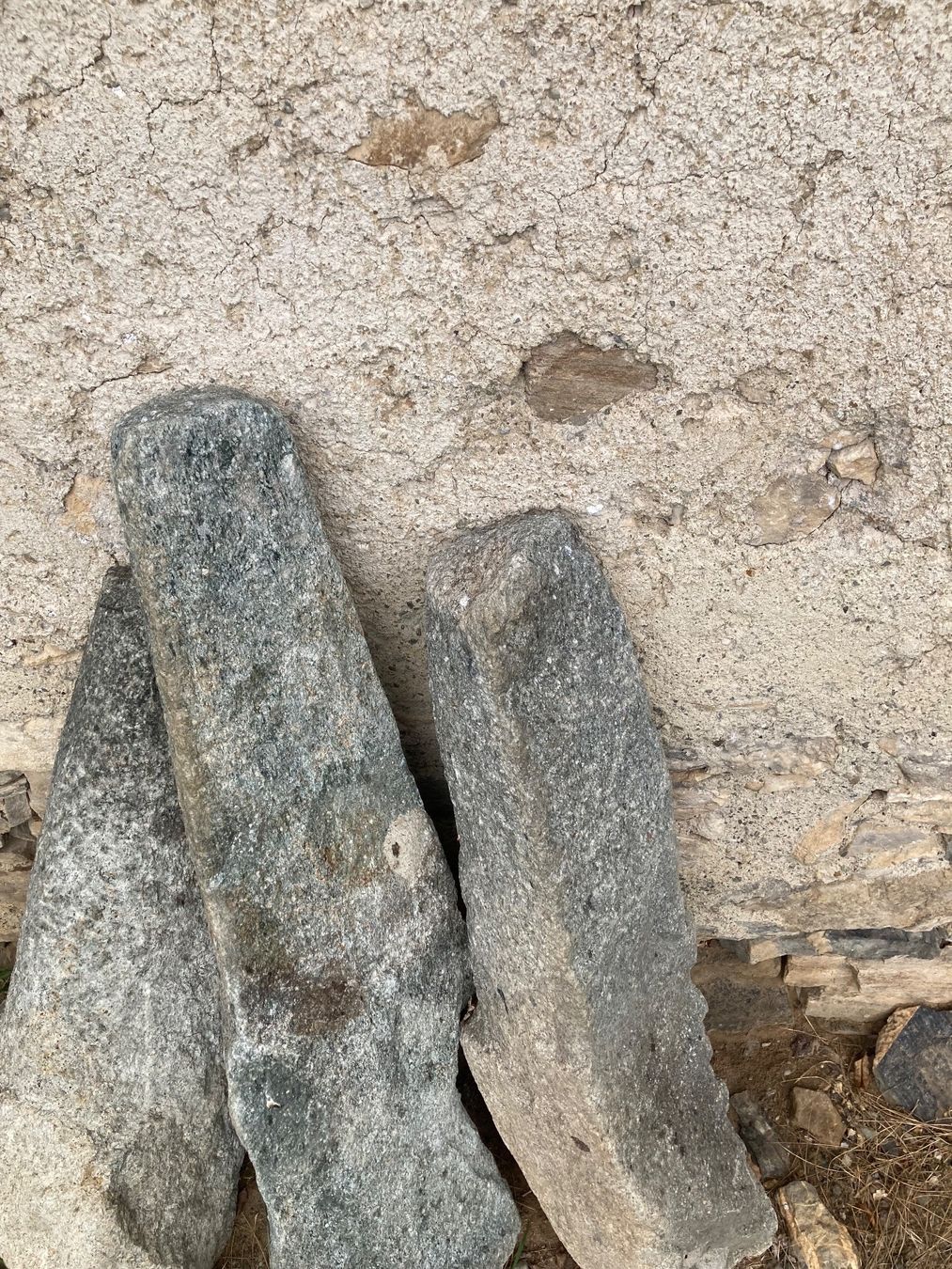 Steine & Dachziegeln: Antike Naturstein Steinsäulen – Gebraucht aus Domat/Ems von Felbe 3
