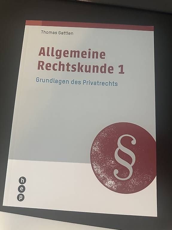 Libri: Buch "Allgemeine Rechtskunde 1" – Usato da Arboldswil venduto da mat_xyx5
