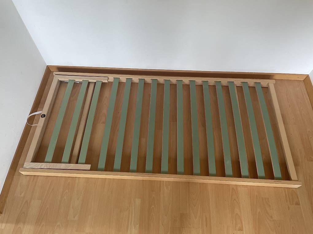 Sommiers: Bett / Lattenrost  – D'occasion à Oberburg par Sina.B 3