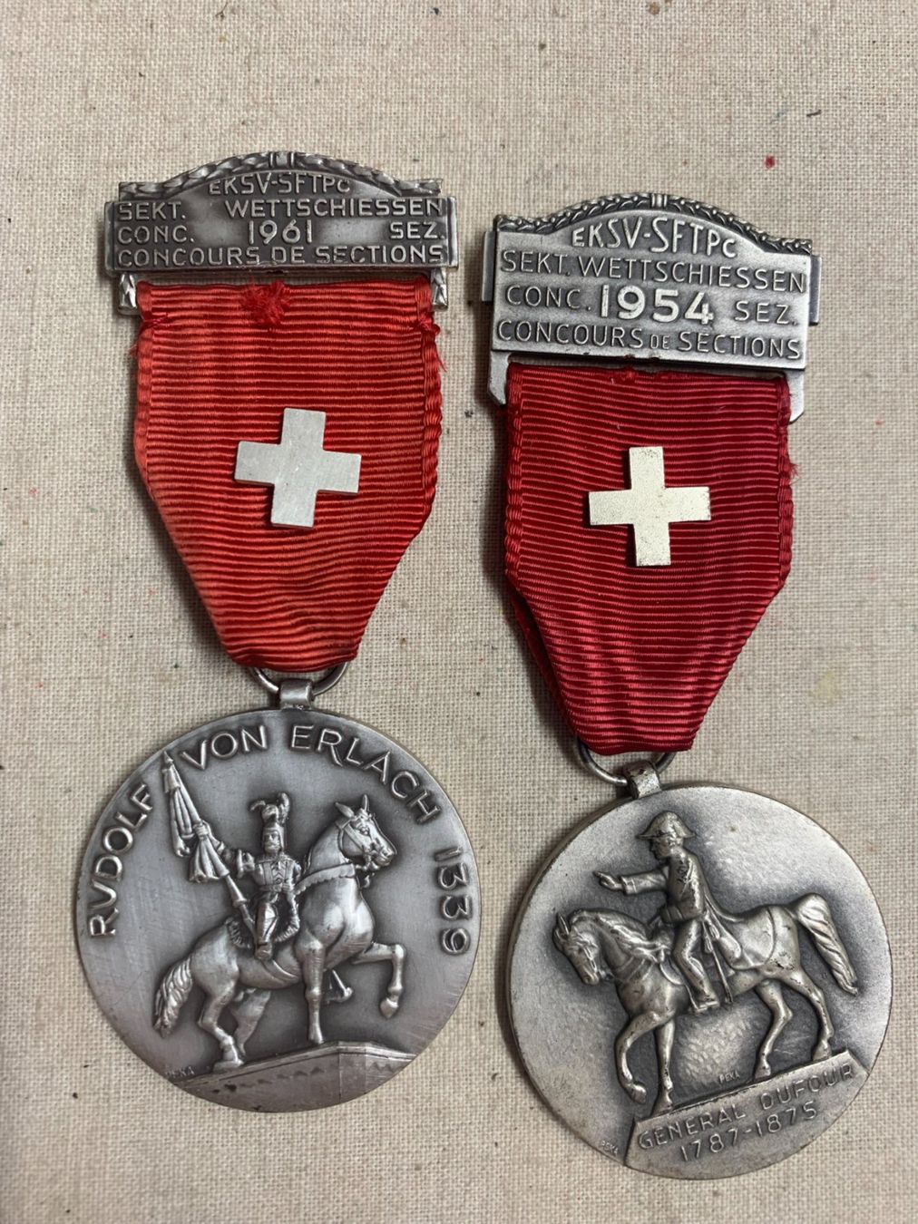 Medaglie: 2 medaglie di tiro - 1954 - 1961 – Usato da Sorengo venduto da 74in