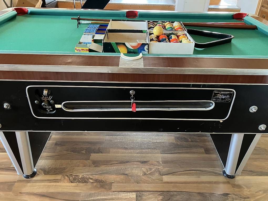 Tavoli da biliardo: Billardtisch mit Zubehör – Usato da Büren an der Aare venduto da Derboss9 2