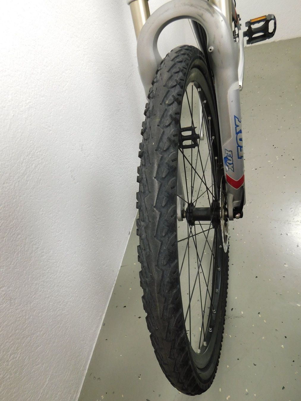 Specialized Biciclette: Mountainbike, Specialized Stumpjumper Pro. Silber & Schwarz – Usato da Jona venduto da  2