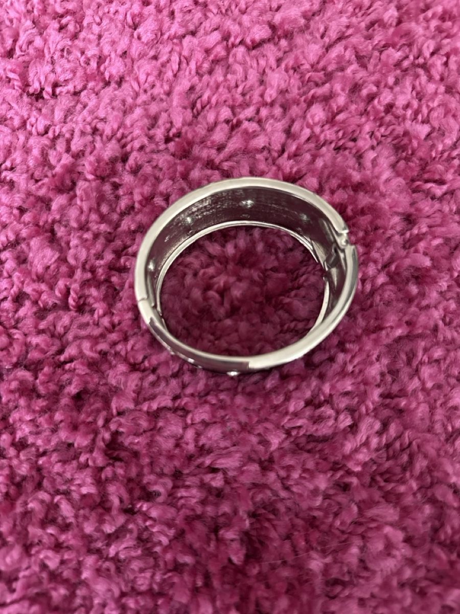 Bracelets: Modischer Armreif mit Strass - Top Zustand! – D'occasion à Richterswil par cobruetsch 4