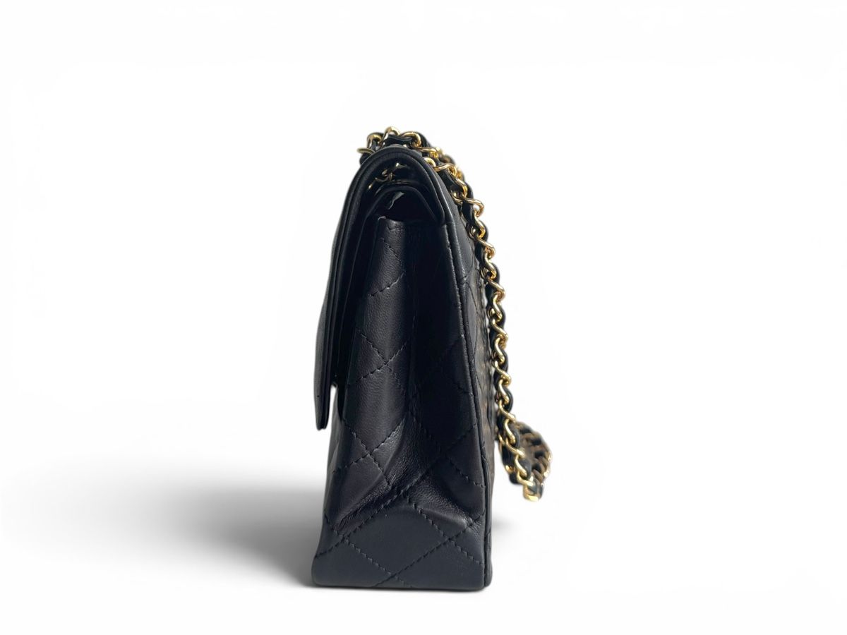 Chanel Borse da donna: CHANEL Lambskin Quilted Medium Double Flap Tasche – Usato da Kriens venduto da hannaandkiko 3