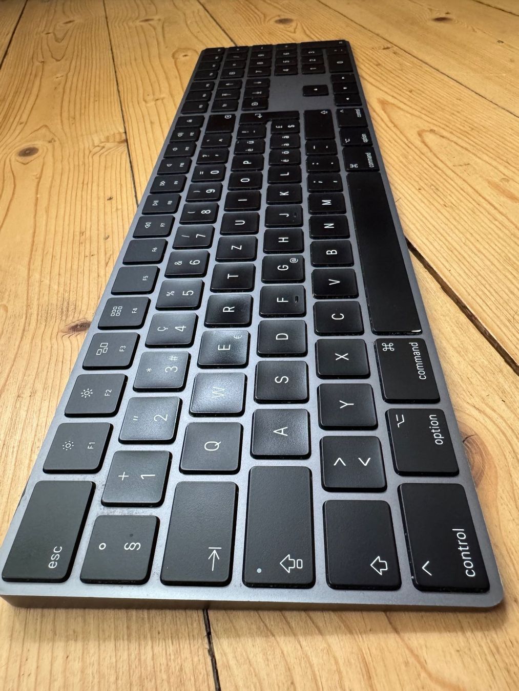 Apple Tastiere: Apple Magic Keyboard (A1843 Space Grau) – Usato da Zürich venduto da Greg79 1