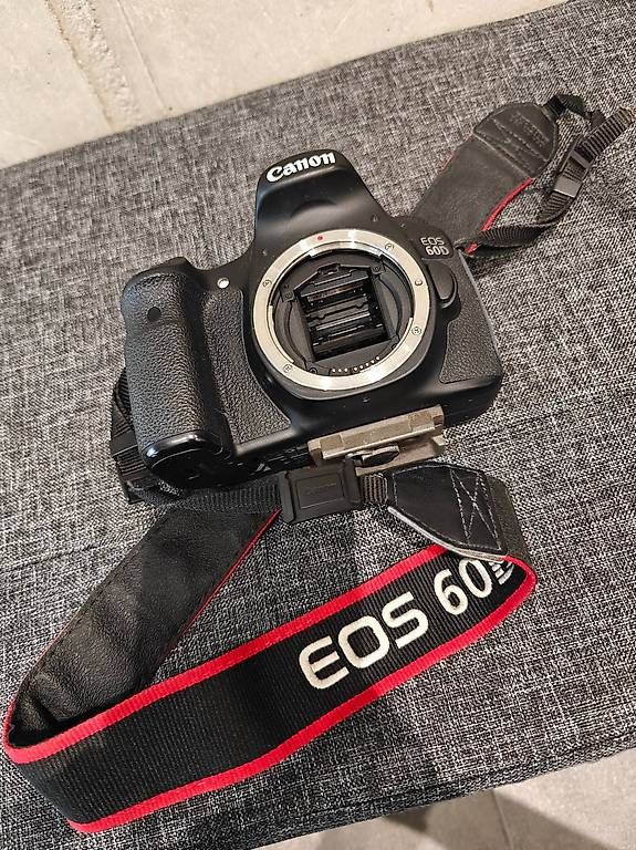Appareil photo: Canon EOS 60D Body – D'occasion à Bern par elcancro7 1
