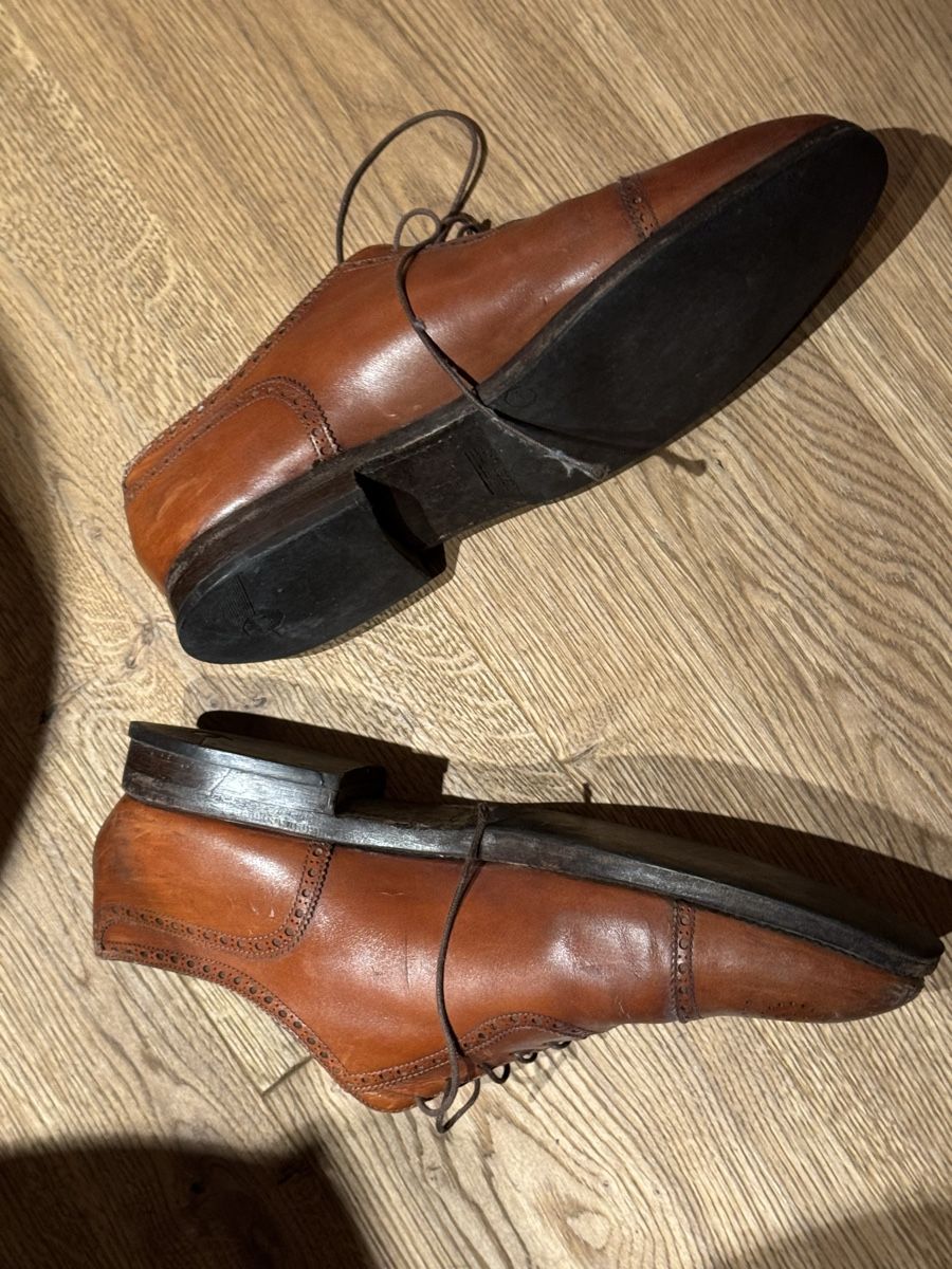 Herrenschuhe: Budapester Rahmen genäht – Gebraucht aus St. Moritz von Bengeee 1