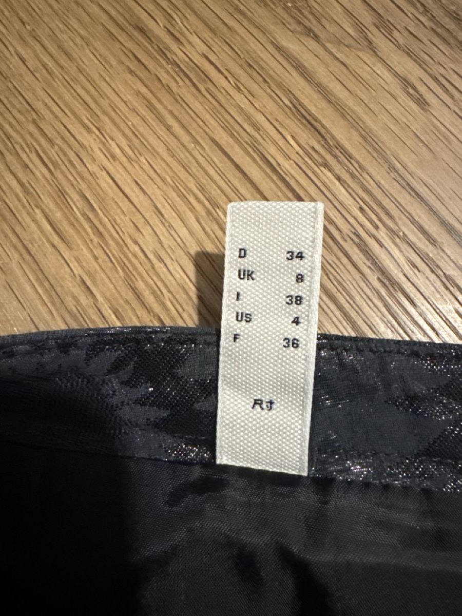 Esprit Jupes: Esprit Mini-Jupe, Gr.34, Topzustand – D'occasion à St. Gallen par Venus1010 3
