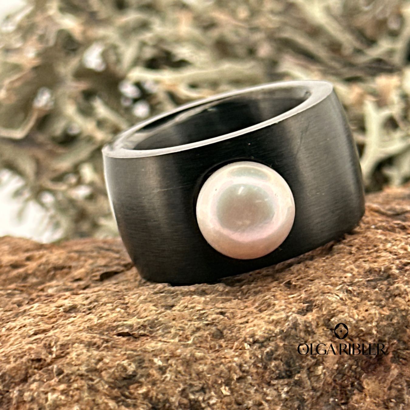 Olga Ribler Anelli: Edelstahlring mit Perle, Gr. 56 – Nuovo (secondo la descrizione) da Luzern venduto da MonikaS03 2