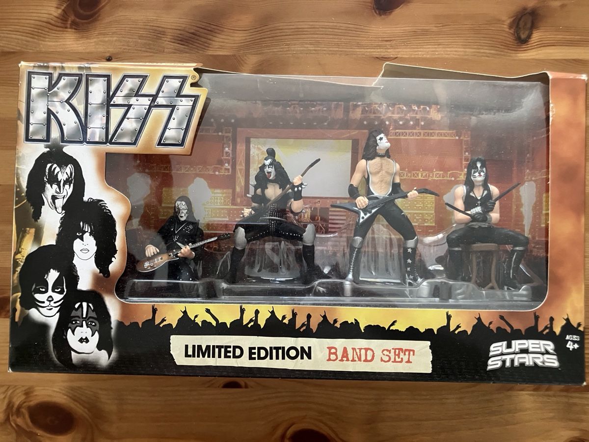 Statuette: Kiss band set – Nuovo (secondo la descrizione) da Bettwiesen venduto da Jumpingfox