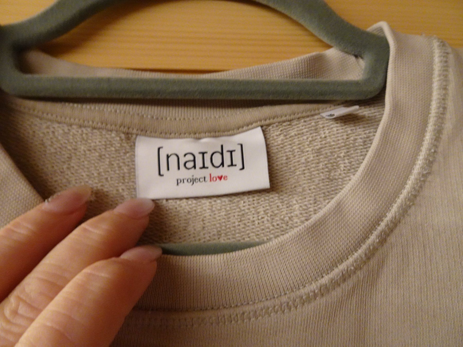 Pullover & Sweatshirts: Naidi Project Love Pullover beige Gr. XL - 42687 – Gebraucht aus Küssnacht am Rigi von Good4Deckeli 1