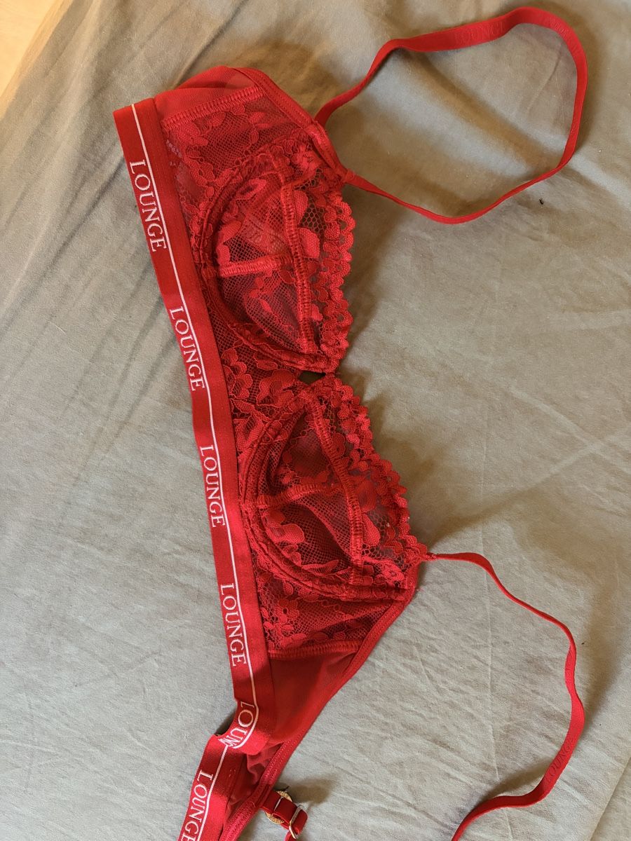Altra biancheria intima: Lounge BH rot Spitze Grösse 70A – Usato da Kleinlützel venduto da chi_97y8 2
