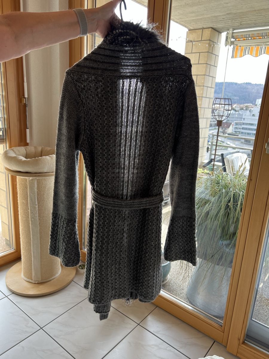 Giacche: Strickjacke grau von Malvin – Nuovo (secondo la descrizione) da Frenkendorf venduto da KailuaFlower 1