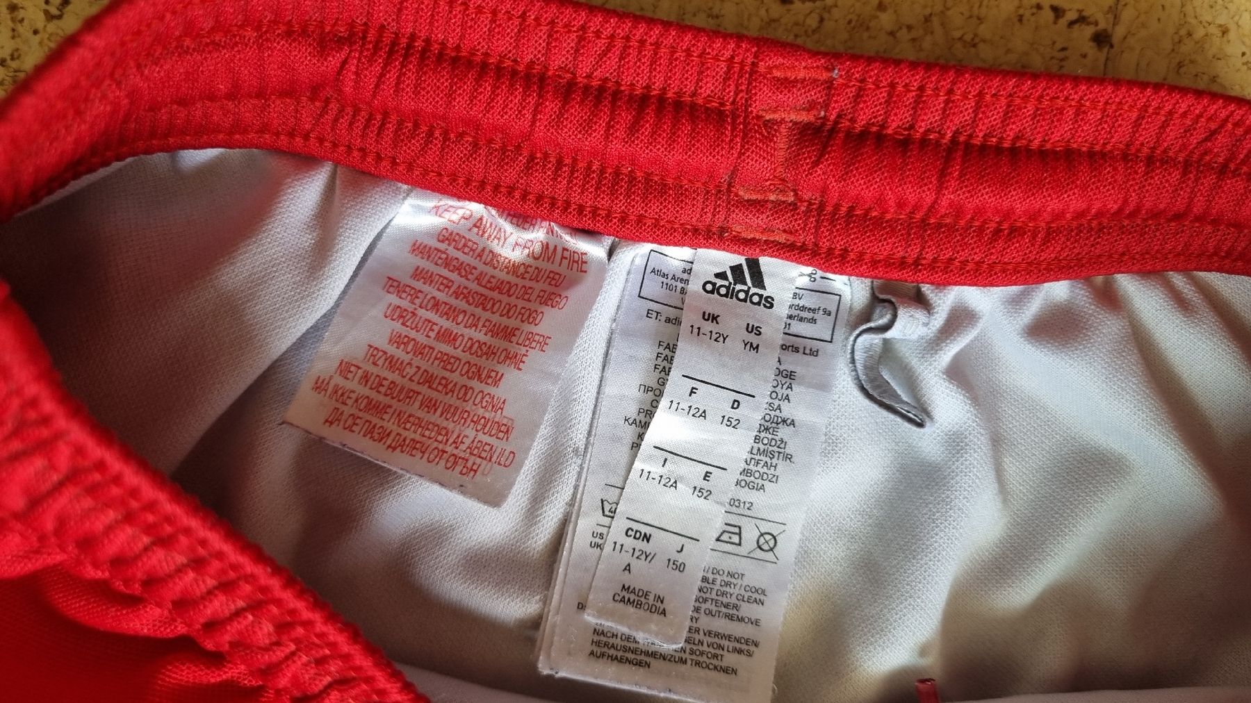 Adidas Lotti di vestiti: Fussballtenue FC Uster – Usato da Uster venduto da Moriginal 2