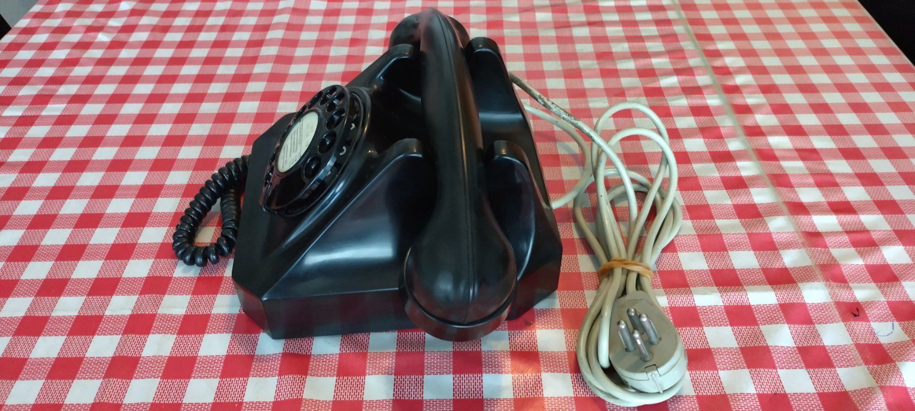 Téléphones: Tischtelefon – D'occasion à Liestal par waeckerli 1