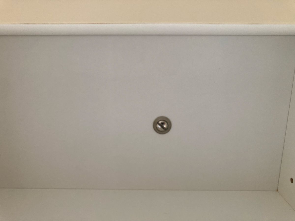 Armadietti a specchio: Lavabomöbel mit Spiegelschrank – Usato da Hochdorf venduto da Blackbox60 5