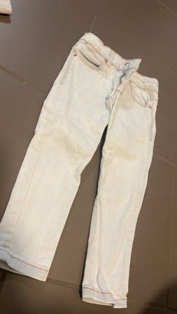 Zara Jeans, Gr. 104, hellgrau
