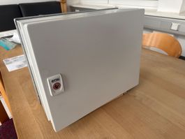 Metallgehäuse/Elektrokasten 300-380/160 mm