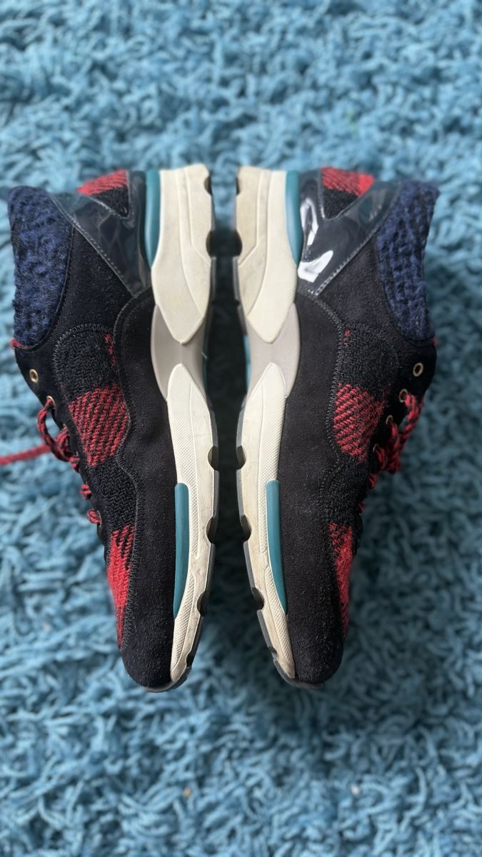Chanel Chaussures femmes: Chanel Sneakers Grösse 39   – D'occasion à Kloten par liu_65tx 1