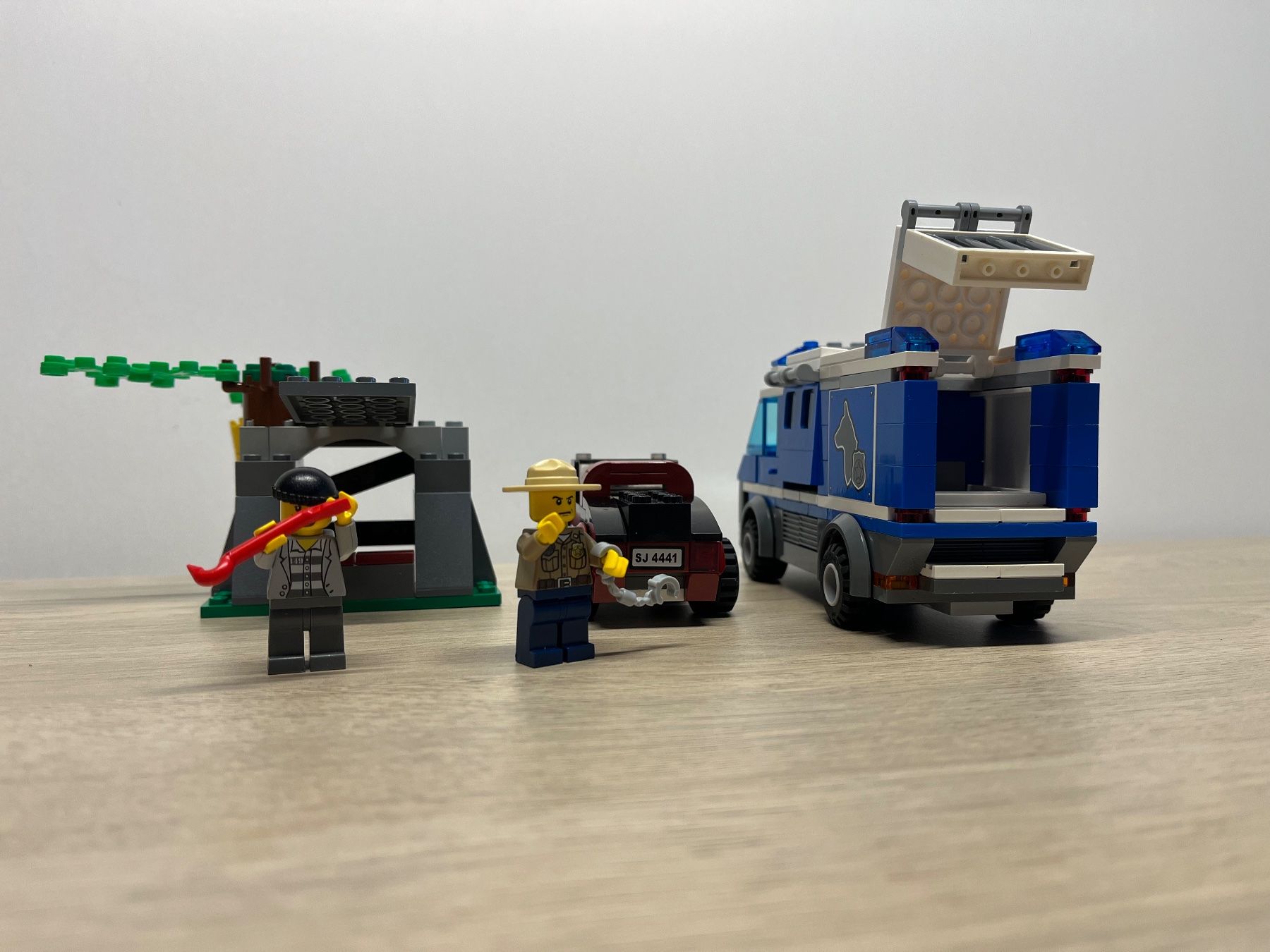 Lego Kit di costruzioni: Légo 4441 "Police Dog Van" complet de 2012 – Usato da Courgenay venduto da Kolfree 2
