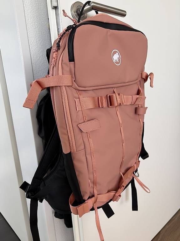 Mammut Zaini: Mammut Nirvana 22 Women Rucksack – Nuovo (secondo la descrizione) da Eschlikon TG venduto da eva_gpz8 1