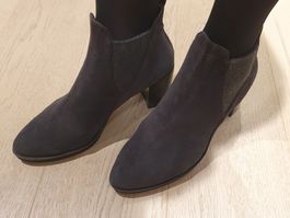 Neue Wildleder Stiefeletten Grösse 40