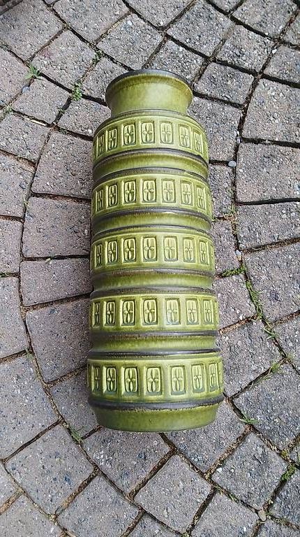 Vasen & Gefässe: Olivegrüne Vase – Gebraucht aus Auw von mic_z2t2