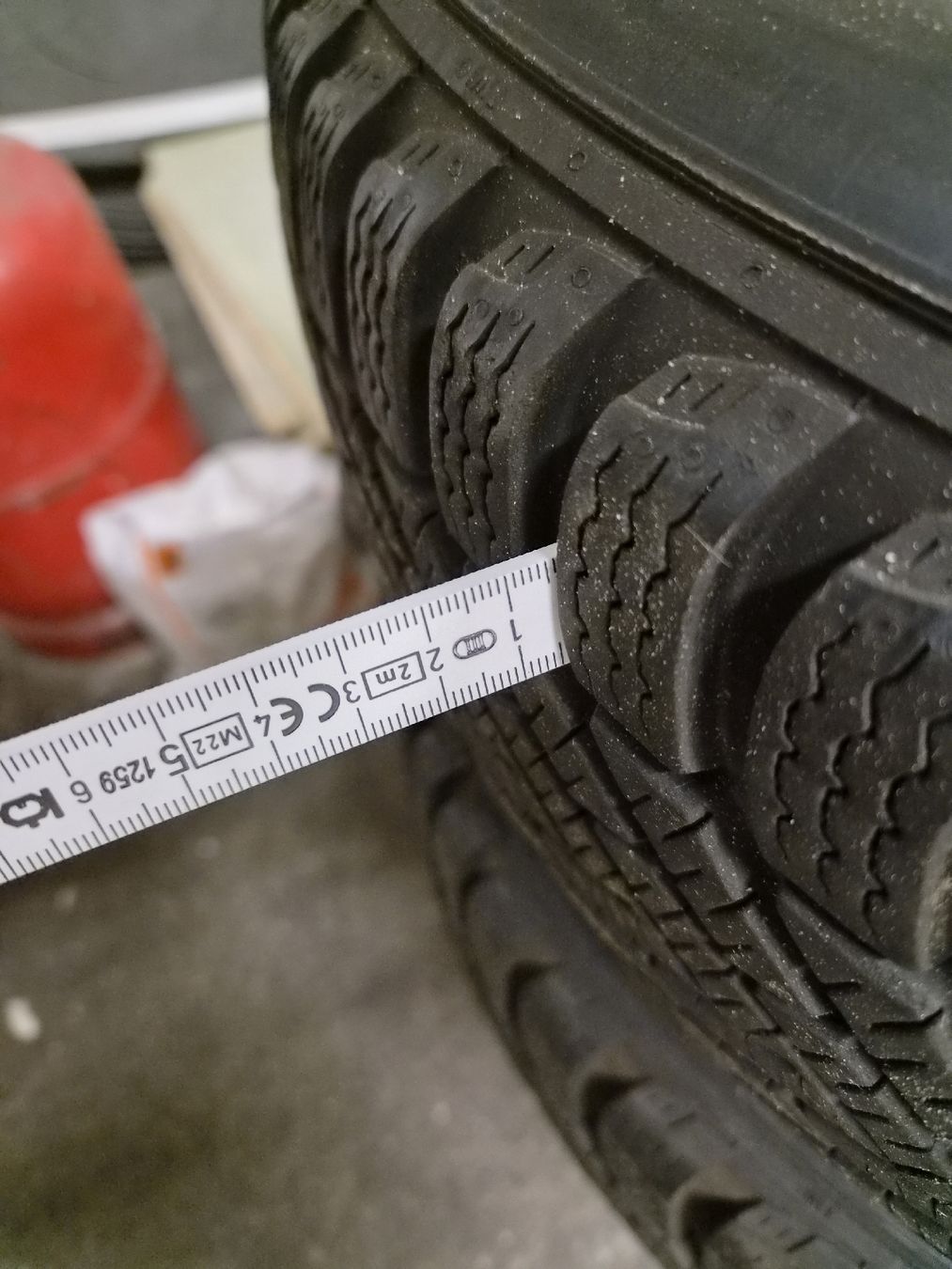 Pneus & Kompletträder: 4 Winterpneu Pirelli – Gebraucht aus Buchrain von Lader-G60 7