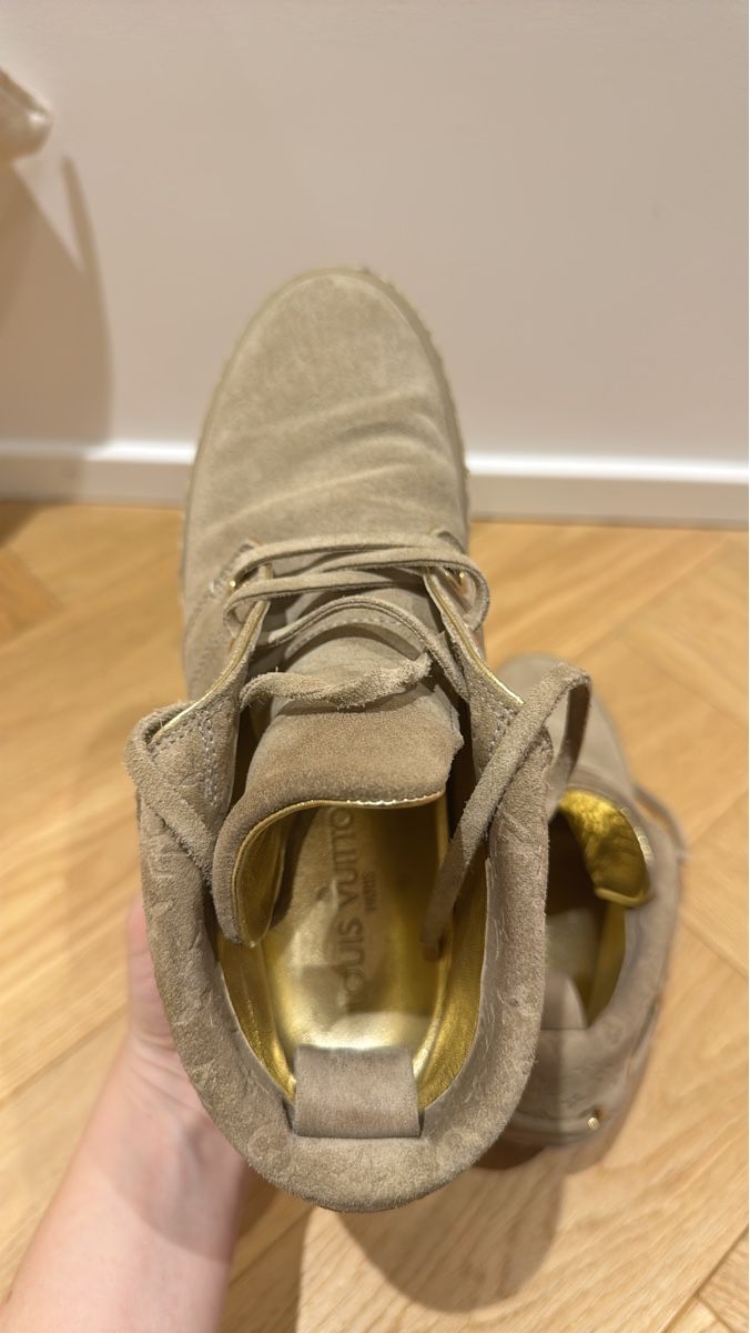 Louis Vuitton Scarpe da donna: Louis Vuitton Wildleder Schuhe - Grösse 36- Beige – Usato da Schwyz venduto da ann_5w8m 1