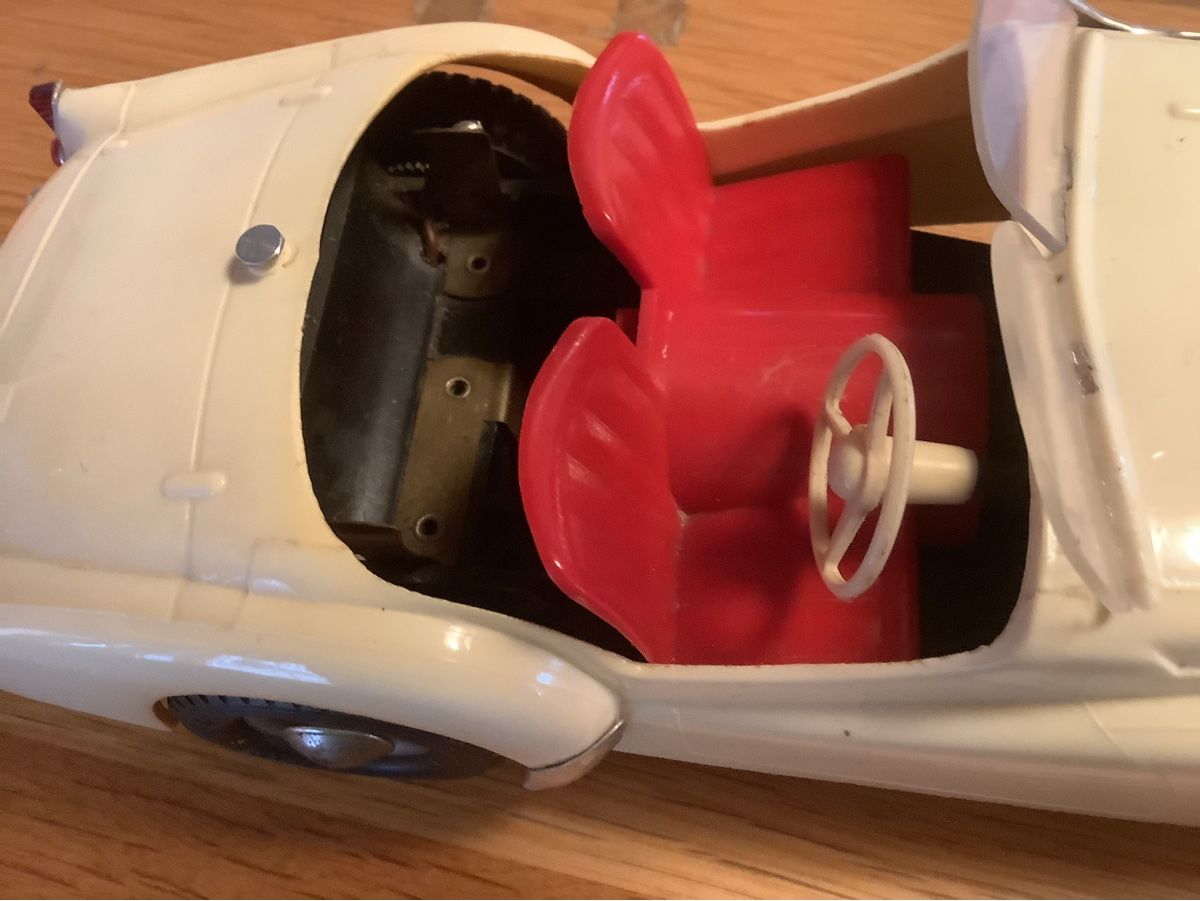 Triumph Modellini d'auto: Triumph TR2 Sports - Maßstab 1/18 – Usato da Theilingen venduto da TinaKr. 1