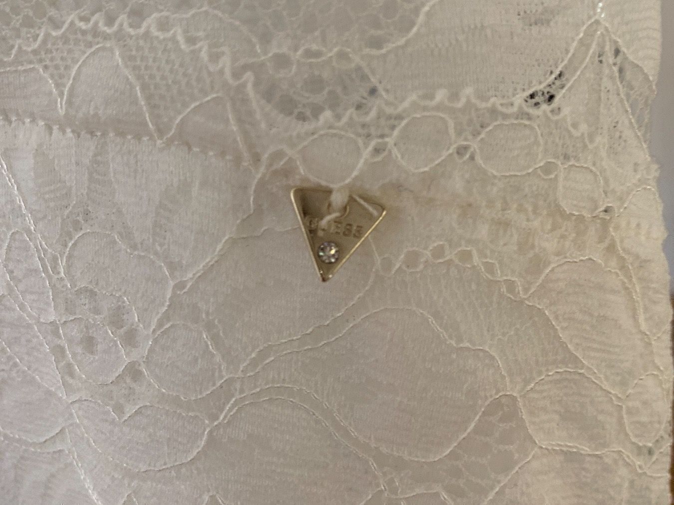 Guess Kleider: Kleid Guess – Neu (gemäss Beschreibung) aus Sisseln AG von Gommibaerli87 3