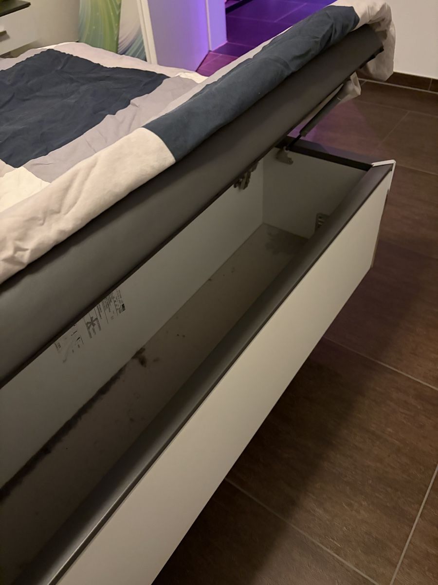 Letti: Cooles Doppelbett – Usato da Laupen venduto da TecProPalmer1092 5
