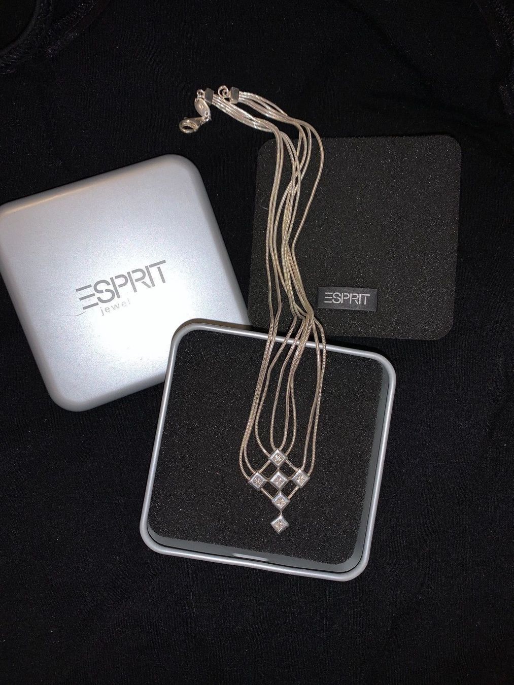 Esprit Ketten: collier Esprit en argent 925 avec boîte. – Gebraucht aus Finhaut von dod 1
