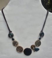 Collana donna boho ciondoli fantasia verde oro cuoio