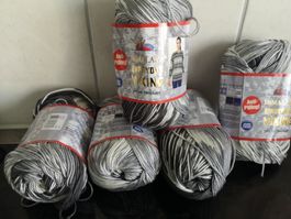 5x 100g anti-pilling acrylic