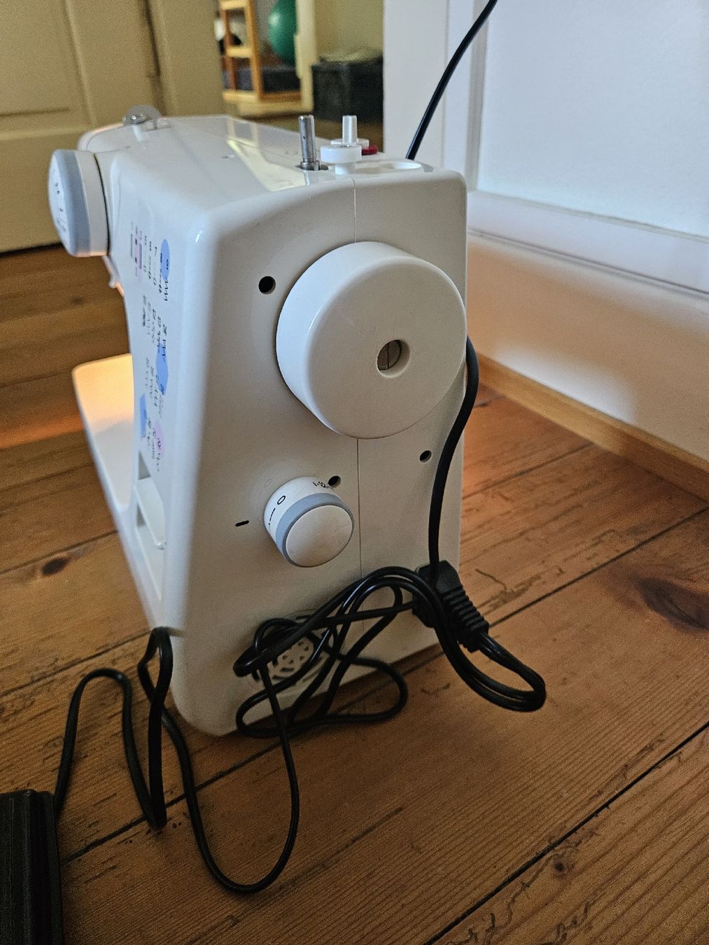 Nähmaschinen: AEG Nähmaschine mit Handbuch – Gebraucht aus Arlesheim von Flohmi_A_Z 3