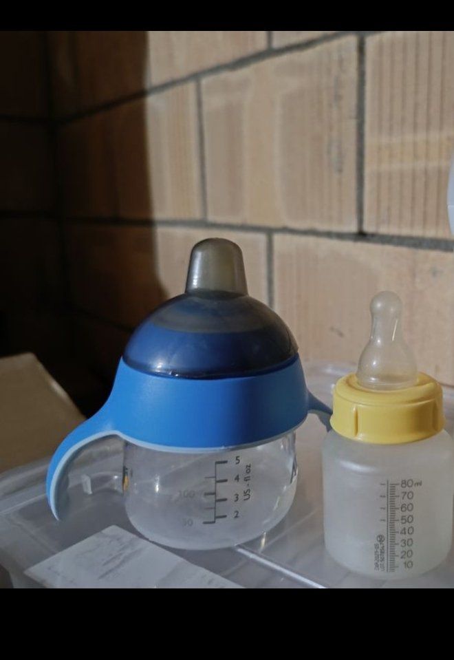 Repas pour bébés: Milchflasche – D'occasion à Dübendorf par phoebe013