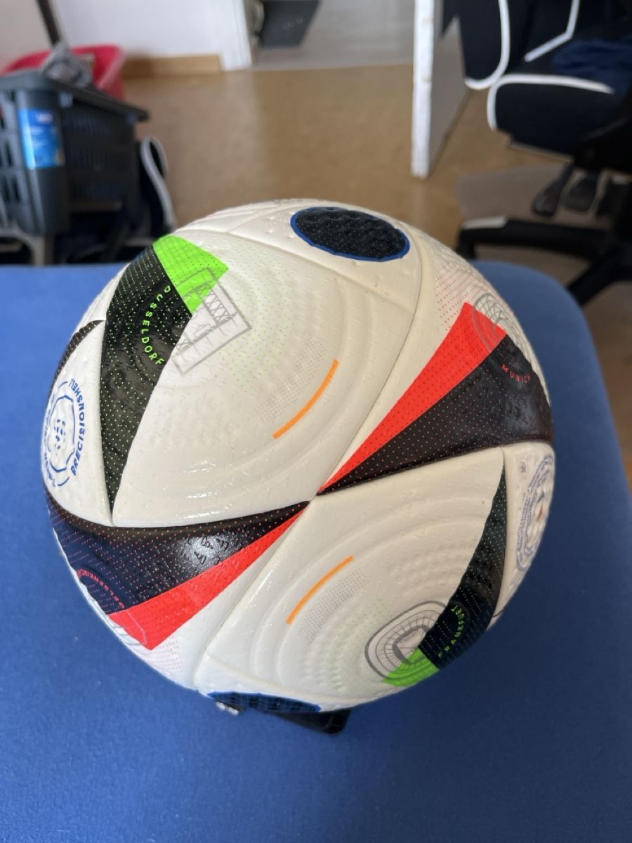 Adidas Palloni: Original EM- 2024 Ball – Nuovo (secondo la descrizione) da Derendingen venduto da Carbon10 2